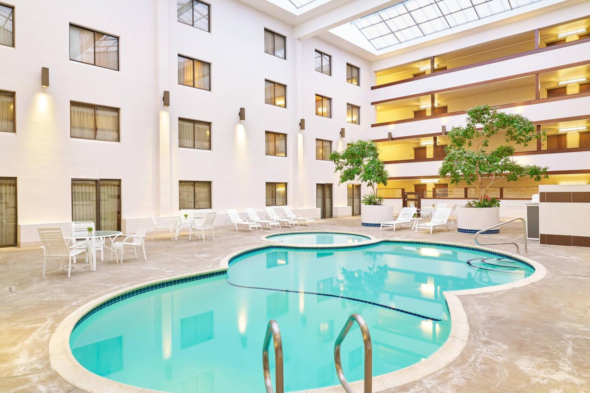 Four Points By Sheraton Bellingham Hotel & Conference Center Exterior photo